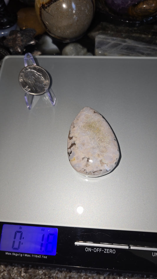 Flower Agate Teardrop carving