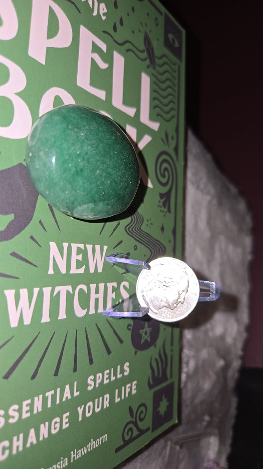 HQ Green Strawberry quartz palmstone